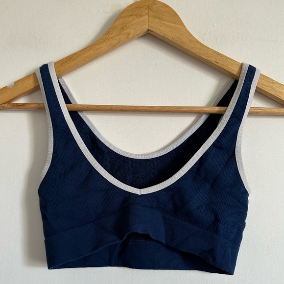 Urban Outfitters Out From Under Navy Blue Stretchy Ribbed Comfy Sports Bra - Picture 3 of 6